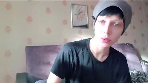 Snapshot of raziel_haze chatting on 30, 9, 2025 Yrriel Strife Candy-Demon Caveboy mr. Cringe online show from 30, 9, 2025