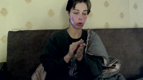 Snapshot of raziel_haze chatting on 12, 11, 2025 Yrriel Strife Candy-Demon Caveboy mr. Cringe online show from 12, 11, 2025