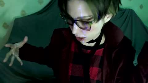 Snapshot of raziel_haze chatting on 23, 11, 2025 Yrriel Strife Candy-Demon Caveboy mr. Cringe online show from 23, 11, 2025