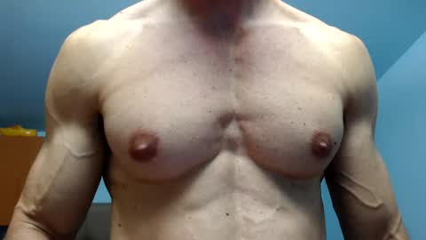 Snapshot of razorramon13 chatting on 9, 7, 2026 razorramon13 online show from 9, 7, 2026