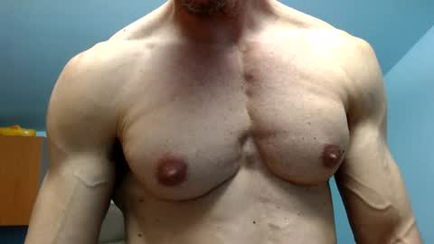 Snapshot of razorramon13 chatting on 10, 7, 2026 razorramon13 online show from 10, 7, 2026