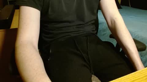 Snapshot of readytocum90 chatting on 30, 11, 2025 Scrappy Coco online show from 30, 11, 2025