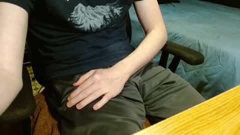 Snapshot of readytocum90 chatting on 18, 12, 2025 Scrappy Coco online show from 18, 12, 2025