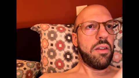 HugeSecret online show from 28, 5, 2026