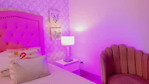 Rebeca Whatsson online show from 22, 2, 2026