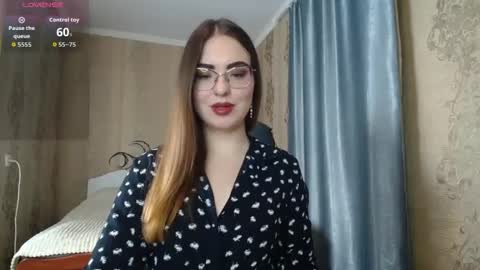 Rebecca online show from 14, 3, 2026