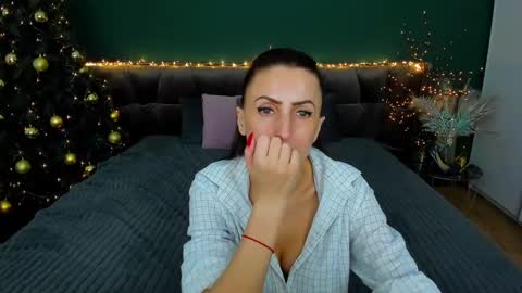 rebecca_diamonds online show from 16, 1, 2025