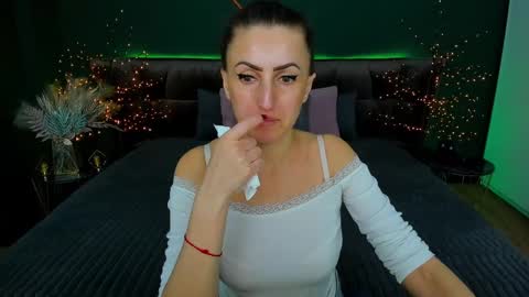 rebecca_diamonds online show from 27, 2, 2025