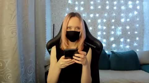 Snapshot of rebesaolset chatting on 11, 12, 2024 RebesaOlset online show from 11, 12, 2024