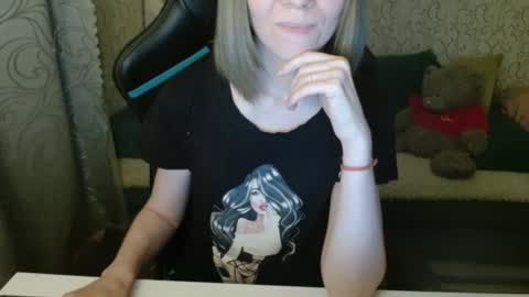 Snapshot of rebesaolset chatting on 30, 9, 2025 RebesaOlset online show from 30, 9, 2025