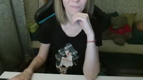 Snapshot of rebesaolset chatting on 1, 10, 2025 RebesaOlset online show from 1, 10, 2025