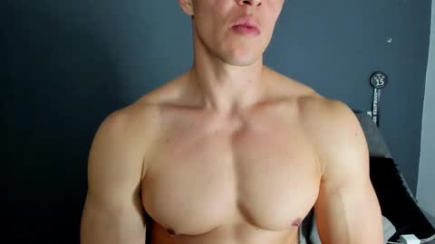 twitter REECET26 instagram RECCETAYLOR online show from 2, 11, 2025