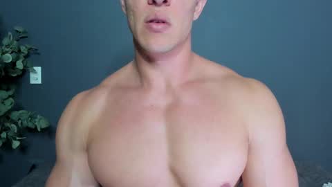 Snapshot of recce_taylor4 chatting on 18, 12, 2025 twitter REECET26 instagram RECCETAYLOR online show from 18, 12, 2025