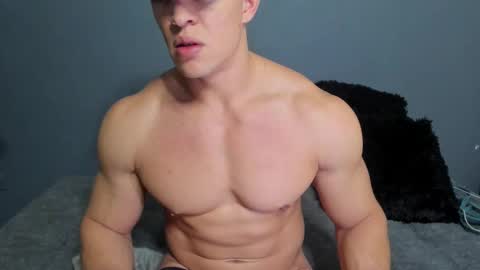 Snapshot of recce_taylor4 chatting on 6, 1, 2026 twitter REECET26 instagram RECCETAYLOR online show from 6, 1, 2026