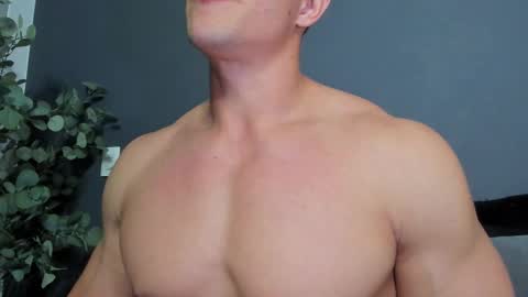 Snapshot of recce_taylor4 chatting on 14, 1, 2026 twitter REECET26 instagram RECCETAYLOR online show from 14, 1, 2026