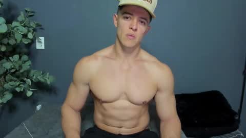 Snapshot of recce_taylor4 chatting on 14, 2, 2026 twitter REECET26 instagram RECCETAYLOR online show from 14, 2, 2026