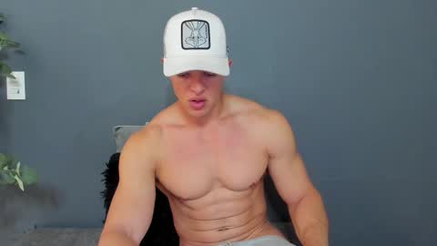 Snapshot of recce_taylor4 chatting on 1, 3, 2026 twitter REECET26 instagram RECCETAYLOR online show from 1, 3, 2026