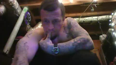 Snapshot of recka810 chatting on 22, 2, 2025 recka810 online show from 22, 2, 2025