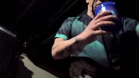 Snapshot of recka810 chatting on 6, 3, 2025 recka810 online show from 6, 3, 2025