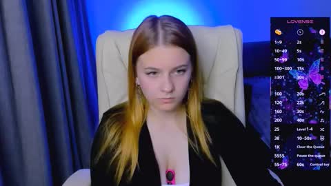 Snapshot of red__dizzy chatting on 2, 10, 2025 red__dizzy online show from 2, 10, 2025