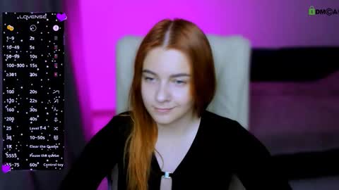 Snapshot of red__dizzy chatting on 11, 10, 2025 red__dizzy online show from 11, 10, 2025