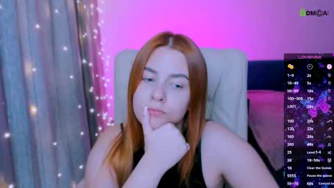 Snapshot of red__dizzy chatting on 19, 10, 2025 red__dizzy online show from 19, 10, 2025