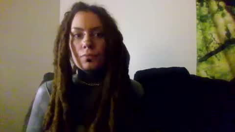 Snapshot of red_eyed_roze chatting on 4, 2, 2025 red_eyed_roze online show from 4, 2, 2025