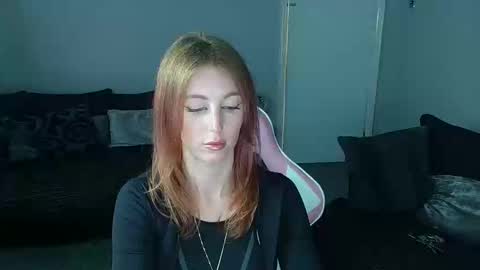 Red -  online show from 15, 4, 2026