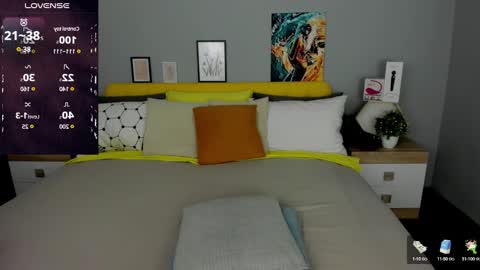 Lessy Fox online show from 8, 3, 2025