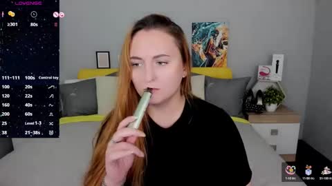 Lessy Fox online show from 15, 9, 2025