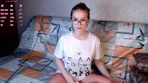 Snapshot of red_schweppes chatting on 4, 10, 2025 red_schweppes online show from 4, 10, 2025