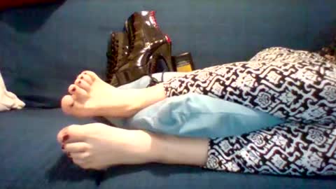 RedAtelier69 online show from 18, 12, 2025