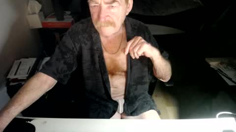 Snapshot of redbare12007 chatting on 19, 6, 2026 Red online show from 19, 6, 2026