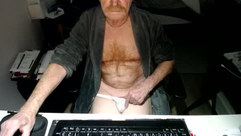 Snapshot of redbare12007 chatting on 28, 6, 2026 Red online show from 28, 6, 2026