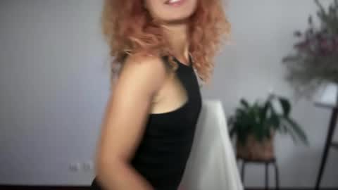 Snapshot of reddgirll chatting on 31, 10, 2025 reddgirll online show from 31, 10, 2025