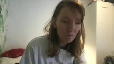 Snapshot of redfoxofficial chatting on 23, 11, 2025 Redfox online show from 23, 11, 2025