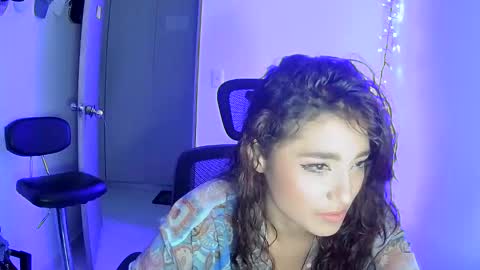 Snapshot of redgirlpum chatting on 21, 10, 2025 redgirlpum online show from 21, 10, 2025