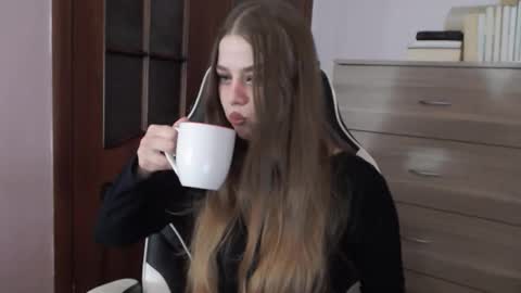 Lily online show from 9, 1, 2026