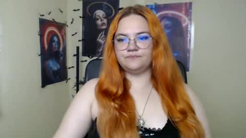 Snapshot of redhotqueen1 chatting on 21, 7, 2026 Rina online show from 21, 7, 2026