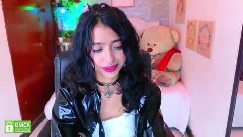 Lili Lopez online show from 7, 1, 2026