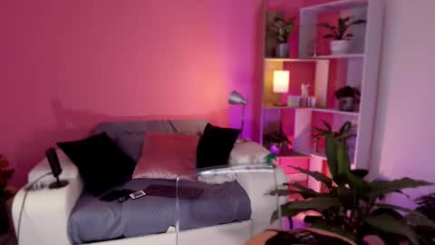 Snapshot of redjasmine_ chatting on 9, 2, 2025 Red Jasmine online show from 9, 2, 2025