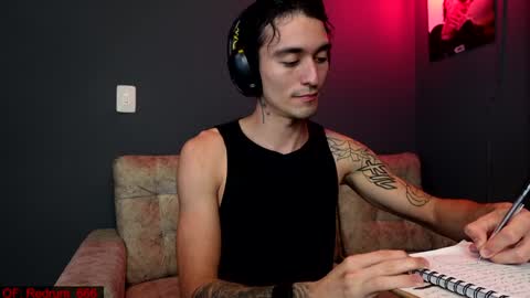 Snapshot of redrum_696 chatting on 10, 12, 2024 Red online show from 10, 12, 2024