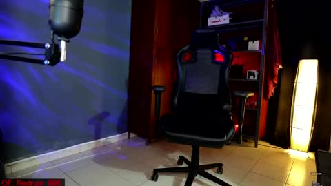 Snapshot of redrum_696 chatting on 18, 12, 2024 Red online show from 18, 12, 2024