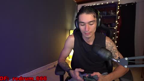 Snapshot of redrum_696 chatting on 12, 1, 2025 Red online show from 12, 1, 2025