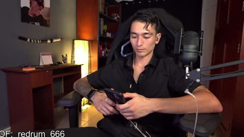 Snapshot of redrum_696 chatting on 7, 2, 2025 Red online show from 7, 2, 2025