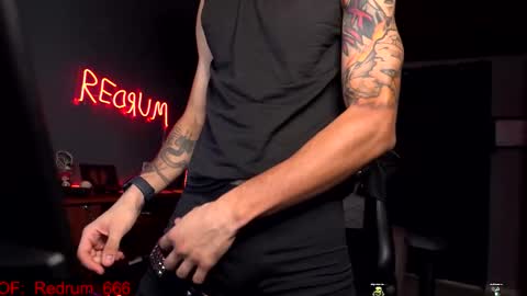 Snapshot of redrum_696 chatting on 8, 10, 2025 Red online show from 8, 10, 2025