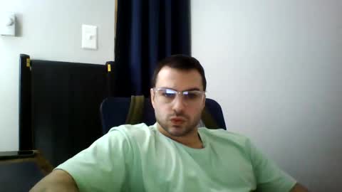redstar461163 online show from 9, 12, 2024