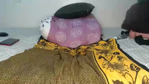 Snapshot of reem_wonder chatting on 25, 10, 2025 Reem online show from 25, 10, 2025