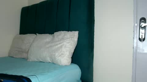 Snapshot of reem_wonder chatting on 13, 11, 2025 Reem online show from 13, 11, 2025