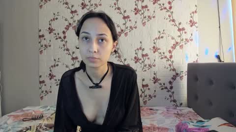 Snapshot of reginamoon12 chatting on 7, 2, 2025 Alisa online show from 7, 2, 2025